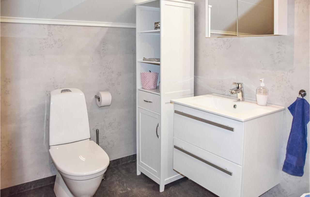 2 Bedroom Cozy Apartment In Arjaeng Eksteriør billede