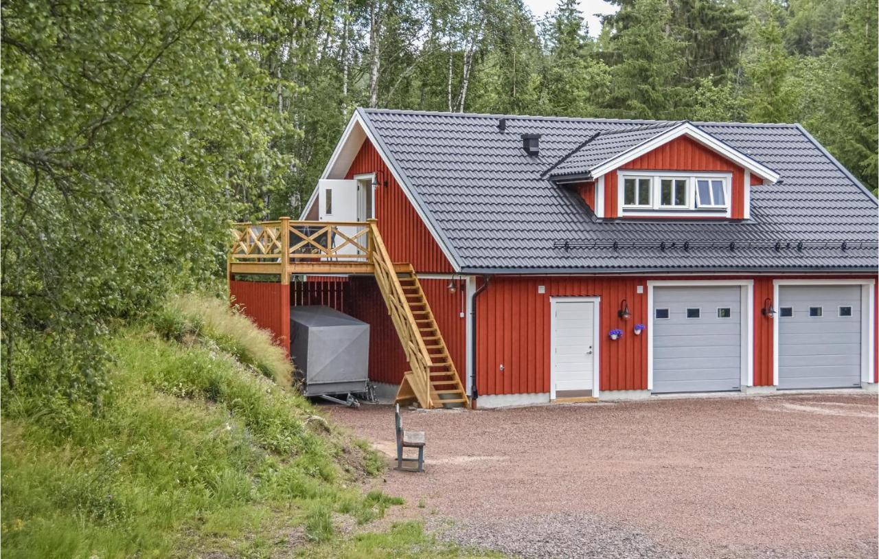 2 Bedroom Cozy Apartment In Arjaeng Eksteriør billede