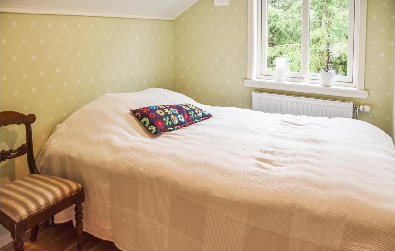 2 Bedroom Cozy Apartment In Arjaeng Eksteriør billede